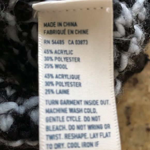 Black Sweater Wool Blend‎ Drop Shoulder American Eagle women's medium - Picture 7 of 9